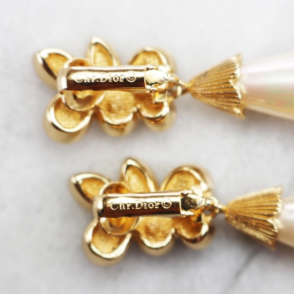 ⚜️ Vintage Christian Dior Crystal & Pearl Earrings - Picture 12 of 16